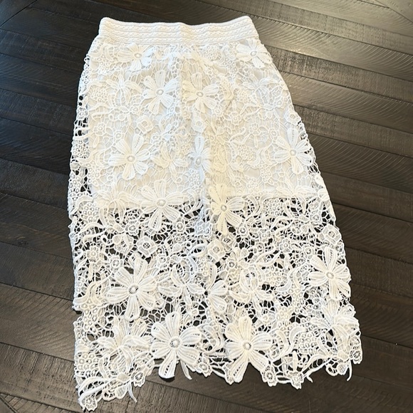 meraki Dresses & Skirts - Women's Floral Lace Pencil Skirt